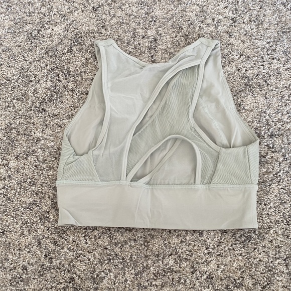 Lululemon sports bra - Picture 2 of 3